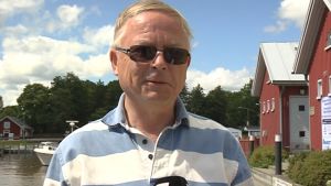 Sommarboende i Ingå, Ilkka Heikkinen från Esbo. IlkkaHeikkinen har nyss tankat sin båt i Ingå småbåtshamn.