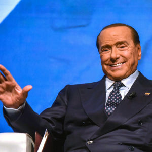 Forza Italia -puolueen puheenjohtaja Silvio Berlusconi kampanjoimassa Milanossa 23.9.2022.