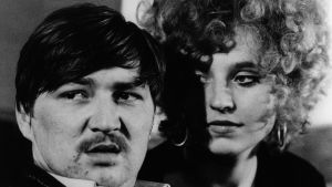 Hanna Schygulla ja Rainer Werner Fassbinder. Arkistokuva tv-dokumentista Olipa kerran... Maria Braunin avioliitto.