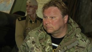 Sten Johansson äger några hallar fulla med militärfordon. Sten Johansson, pansarvagns- och militärfordonssamlare. Våren 2014.
