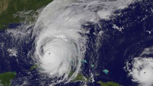 Den här Nasa-bilden visar hur orkanen Irma täcker hela helstaten Florida. Den här Nasa-bilden visar hur orkanen Irma täcker hela helstaten Florida den 10 september 2017.