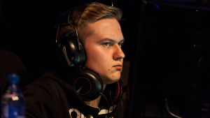 stonden 3DMAX tarjosi jännitysnäytelmän Miragessa. Miikka "suNny" Kemppi pelaa Team Menace.fi CS:GO-joukkueessa