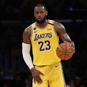 LeBron James spelar för Los Angeles Lakers. LeBron James i Los Angeles den 3 mars 2020