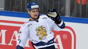 Teemu Pulkkinen tar plats i Finlands andrakedja i Yle Sportens lag. Teemu Pulkkinen tar plats i Finlands andrakedja i Yle Sportens lag.
