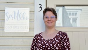 Sanna Lehto säger att Sisukko nu har kunnat ge gratis rådgivning åt sina kunder. Sanna Lehto