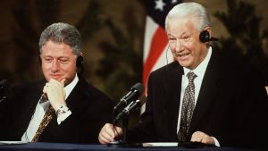 Bill Clinton och Boris Jeltsin i Helsingfors 1997. Bill Clinton och Boris Jeltsin på toppmötet i Helsingfors, 1997