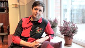 Arkeolog Andreas Koivisto. Arkeolog Andreas Koivisto på Vanda stadsmuseum i Dickursby.