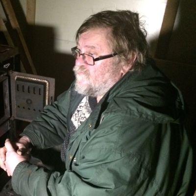 Rainer Rajakallio tuvassaan Jämijärvellä.