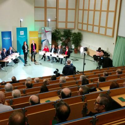 Kuntavaalipaneeli Kauhajoella Suupohja-salissa.
