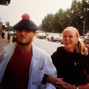 Jens Walentinsson ja Paula von Hellens treenaamassa Tanhuvaarassa 1981. Jens Walentinsson ja Paula von Hellens treenaamassa Tanhuvaarassa 1981.