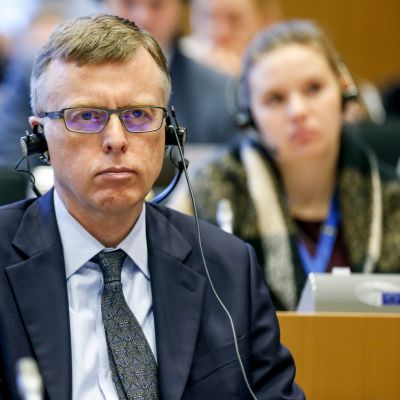 Nordean Matthew Elderfield oli torstaina aamupäivällä Panama-valiokunnan kuultavana Euroopan parlamentissa Brysselissä.