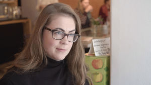 Mikaela Carlström sökte ett jobb inom finansbranschen. En porträttbild av Mikaela Carlström.