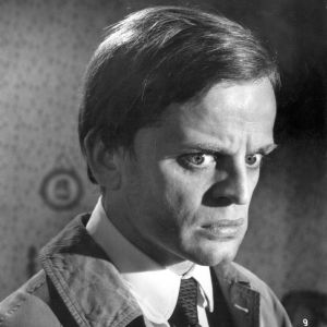 Klaus Kinski elokuvassa Lontoon kuolleet silmät Klaus Kinski elokuvassa Lontoon kuolleet silmät