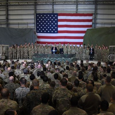 USA:s president Donald Trump talar till amerikanska soldater på plats i Afghanistan i november 2019.