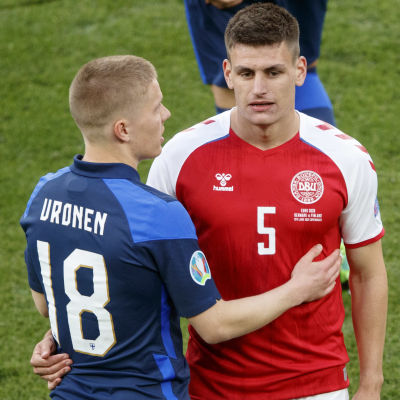 Jere Uronen och Joakim Mæhle i EM.