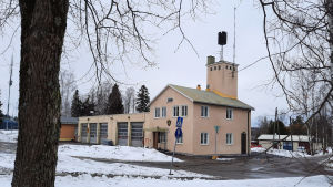 Den nuvarande räddningsstationen i Nickby är byggd 1934 och utbyggd ett antal gånger. Nickby brandstation