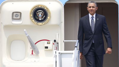 Barack Obama anlände till Seoul