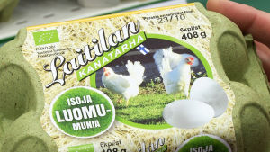 Pakkaus Laitilan luomu-munia.