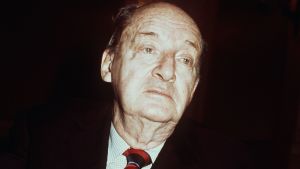 Vladimir Nabokov utgjorde en av Kastners förebilder. Den ryske författaren Vladimir Nabokov