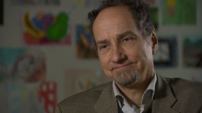 Ronnie Rehn är rektor för tre lågstadieskolor i Helsingfors, Kronohagen, Minerva och Cygnaeus.