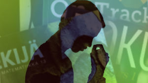 Kuvassa nuoren miehen siluetti,mies katsoo alas