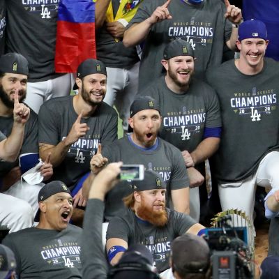 Los Angeles Dodgers juhlii mestaruutta.