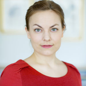 Projektledare Lotta Nylund. Lotta Nylund, projektledare vid Signe och Ane Gyllenbergs stiftelse.