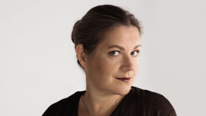 Marika Kecskeméti hoppas Yle Fems tittare uppskattar Yle Teemas mångsidiga kulturutbud av vilket en hel del nu också textas till svenska. Bilden visar Yle Teemas programchef Marika Kecskeméti