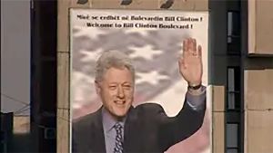 Bill Clinton julisteessa.