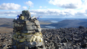 Halde fjäll. Bild på gränsstenen på Halde fjäll.