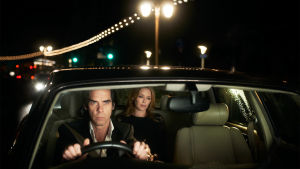 Nick Cave ja Kylie Minogue. Nick Cave ja Kylie Minogue (dokumentti)elokuvassa 20 000 päivää maan päällä.