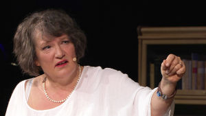Kirjailija Monika Fagerholm