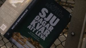 Reportageboken Sju dagar kvar att leva ger ingen smickrande bild av fångvårdssystemet i USA Pärmbild av reportageboken Sju dagar kvar att leva