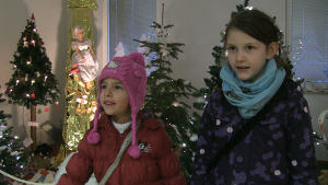 Emilia och Laura har lämnat in sina önskemål. Emilia och Laura har lämnat in sina brev till Christkind.