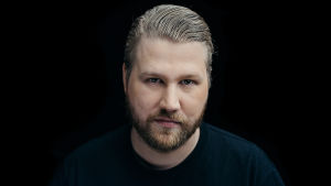 Runoilija Harri Hertell