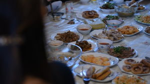 På nyår tänker vi tillbaka på saker som hänt och undrar vad som ska hända i framtiden, säger Thang Nguyen. vietnamesisk nyårsbuffe