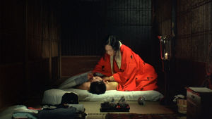 Sada Abe (näyttelijä Eiko Matsuda) ja Kichizo Ishida (näyttelijä Tatsuya Fuji) elokuvassa Aistien valtakunta