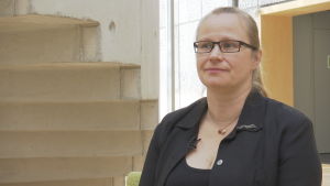 Sari Salminen är överinspektör med ansvar för frågor som berör djurvälfärd på livsmedelssäkerhetsverket Evira Sari Salminen, överinspektör på Evira, djurvälfärd