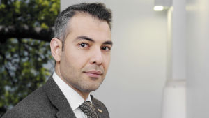 Hussein al-Taee är född i Irak, mitt under kriget mellan Iran och Irak. Hussein al-Taee.