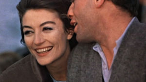 Jean-Louis Trintignant ja Anouk Aimée elokuvassa Mies ja nainen (1966).