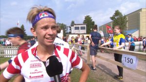 Leo Matinheikki från Tampereen Pyrintö tog Finlands enda pojkmedalj vid junior-EM i somras. Orienteraren Leo Matinheikki intervjuas under Ungdomens Jukola i Borgå 2017.