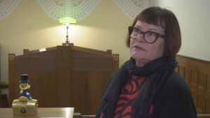 Folk byter jobb för att pressen blivit för stor. Det gäller särskilt compliancegruppen som sysslar med regelefterlevnad, säger Paula Hopponen. Paula Hopponen, Nordeas huvudförtroendeman