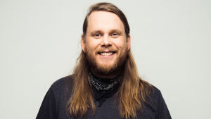 Kuvassa Juhani Kenttämaa