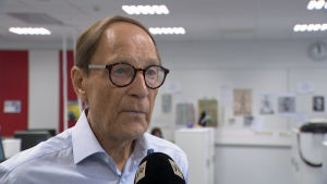 Pär Stenbäck basade för Finlands Röda kors. Finlands förra utrikesminister Pär Stenbäck.