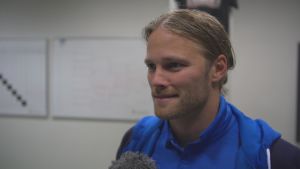 Birkir Bjarnason ser fram emot VM. Birkir Bjarnason från Islands fotbollslandslag ger en intervju.