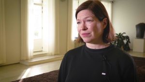 Anni Sinnemäki har ansvar över stadsmiljön i Helsingfors. Anni Sinnemäki i stadshuset.