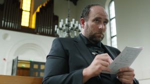 Manusförfattaren Kristofer Möller i kortfilmen Askan kortfilm askan