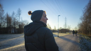Anu Laaksonen kokee, että ikä on tuonut rohkeutta olla oma itsensä. Hän toivoo tarinansa auttavan myös muita kertomaan avoimesti omasta seksuaalisesta suuntautumisestaan. Anu laaksonen