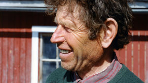 Pentti Linkola grundade Stiftelsen för naturarvet för 400 000 finska mark. Pentti Linkola (1996).