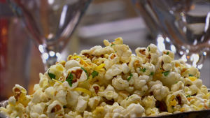 Maustettuja popcorneja.
